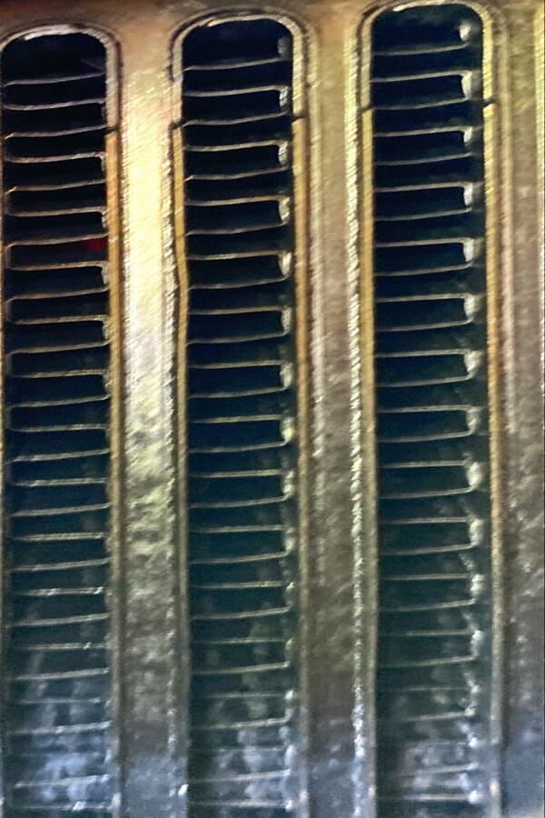 closeup image of clogged ibs system on cummins diesel